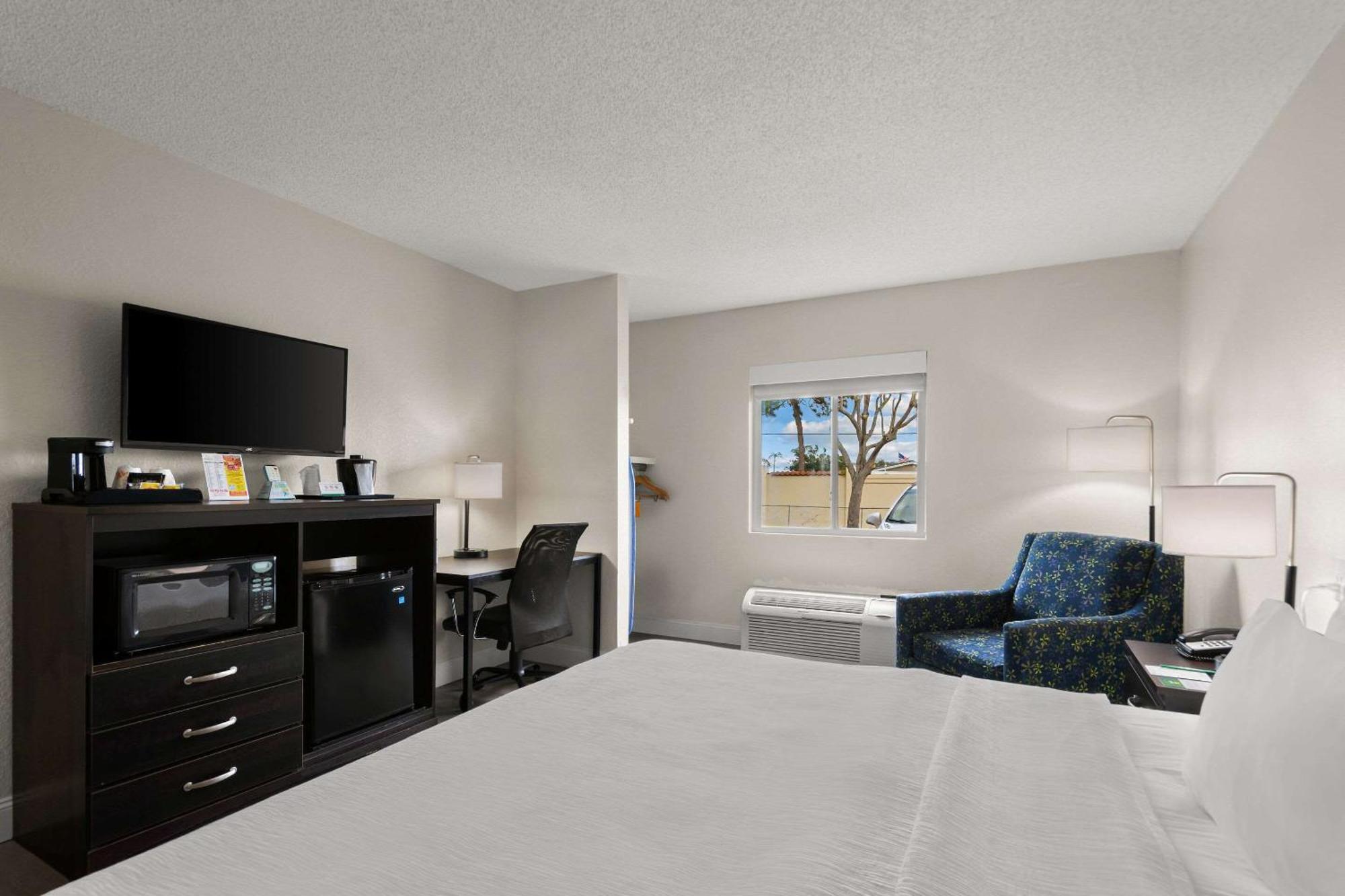 Quality Inn Sarasota I-75 Vamo Buitenkant foto