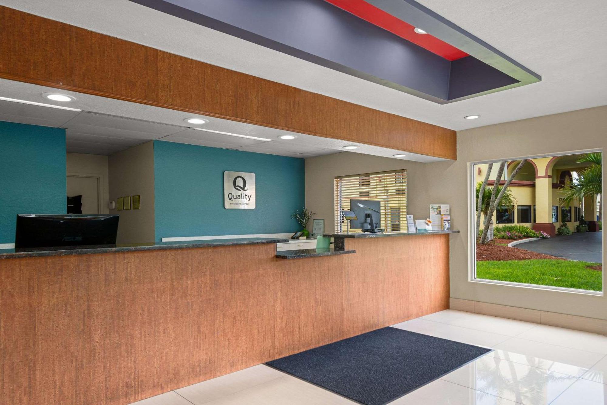 Quality Inn Sarasota I-75 Vamo Buitenkant foto