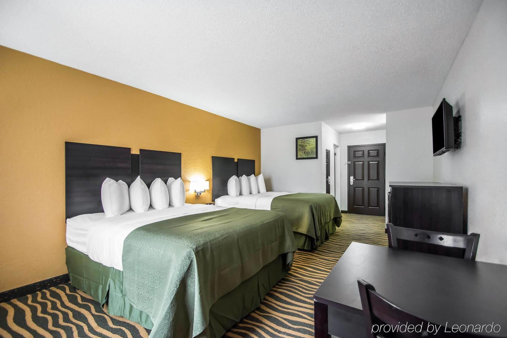 Quality Inn Sarasota I-75 Vamo Buitenkant foto