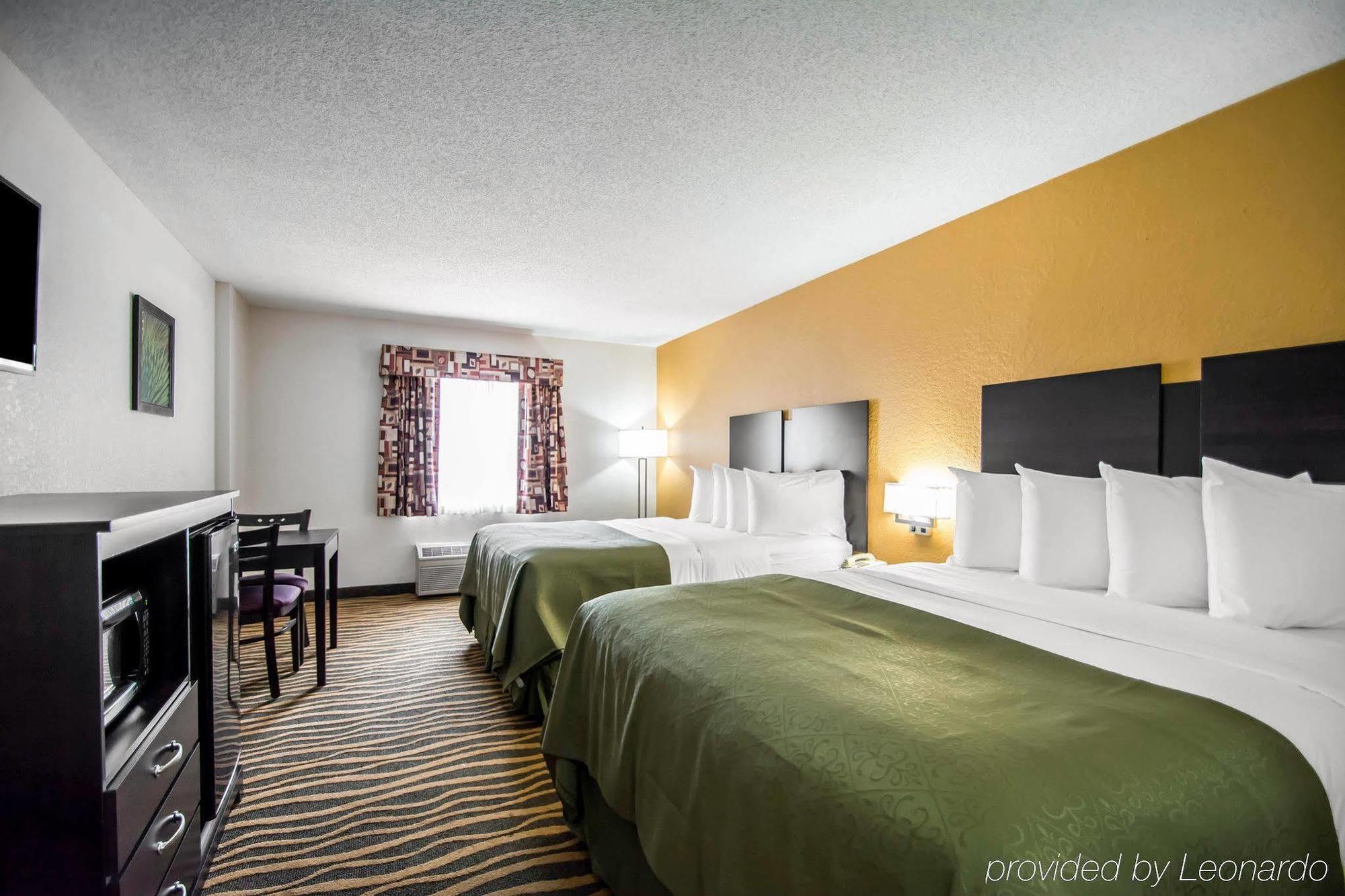 Quality Inn Sarasota I-75 Vamo Buitenkant foto