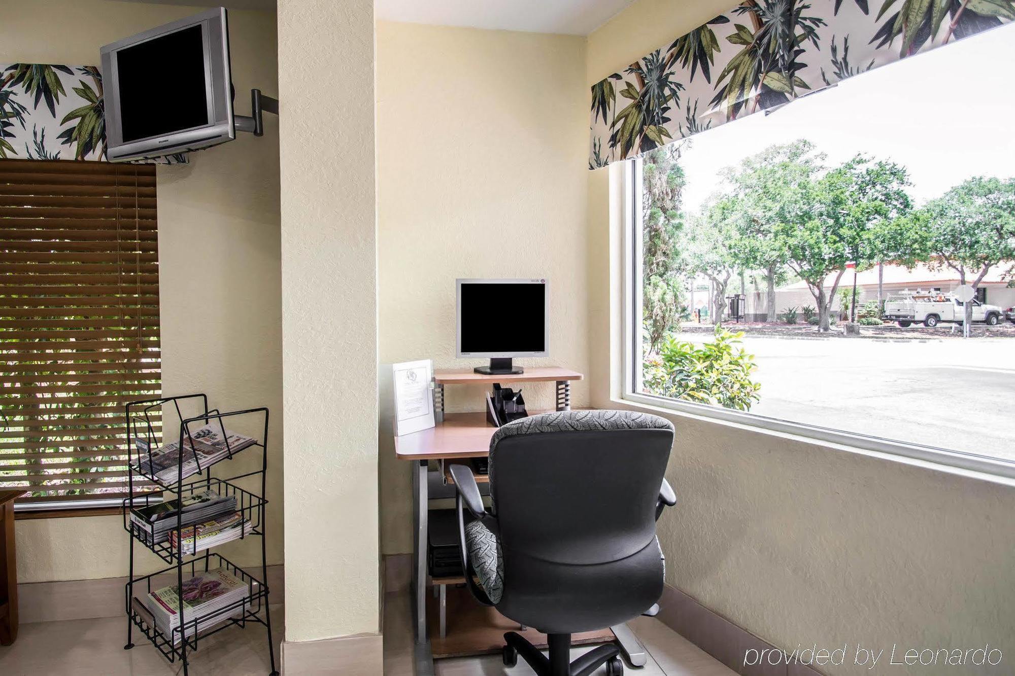 Quality Inn Sarasota I-75 Vamo Buitenkant foto